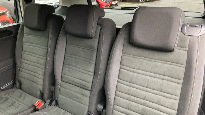 Volkswagen Touran 1.5 TSI EVO SEL 5dr DSG Petrol Estate